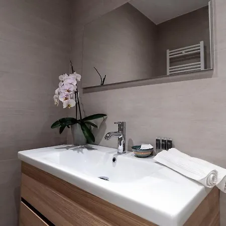 Apartment Thelia Sofouli Urban Living *
