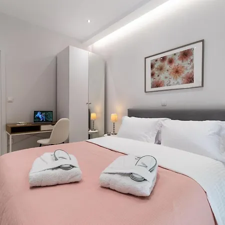 Thelia Sofouli Urban Living 塞萨洛尼基