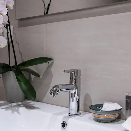 Thelia Sofouli Urban Living Apartment *
