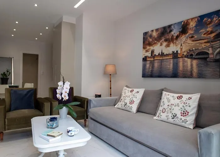 Thelia Sofouli Urban Living Lejlighed